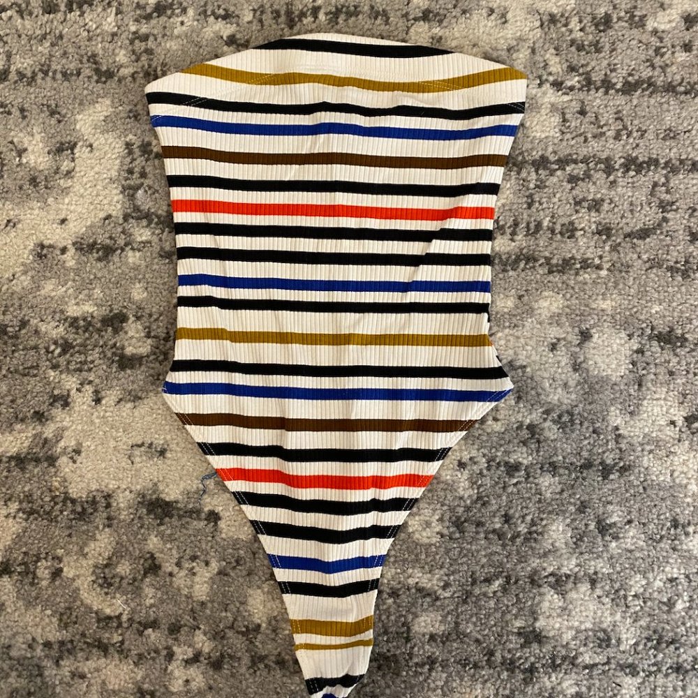 Urban Outfitters Bodysuit - Picture 2 of 3